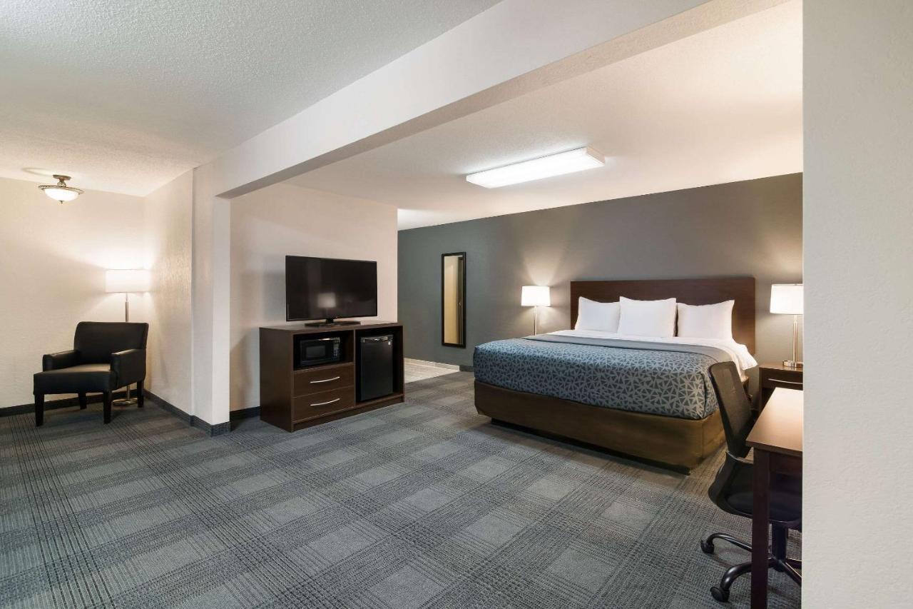 Econo Lodge Williston Exterior photo